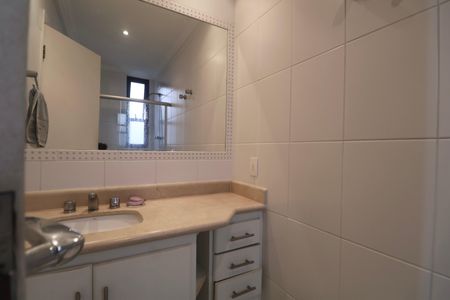 Apartamento para alugar com 230m², 4 quartos e 2 vagasBanheiro Suíte