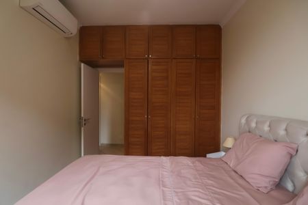 Apartamento para alugar com 230m², 4 quartos e 2 vagasQuarto