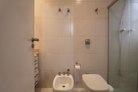 Apartamento para alugar com 230m², 4 quartos e 2 vagasBanheiro Suíte