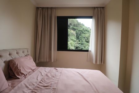 Apartamento para alugar com 230m², 4 quartos e 2 vagasQuarto