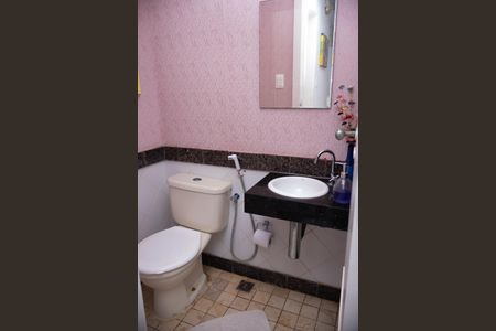 Casa de condomínio para alugar com 150m², 3 quartos e 2 vagasLavabo