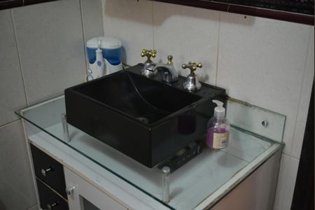 Casa à venda com 390m², 4 quartos e 6 vagasBanheiro da Suíte 1