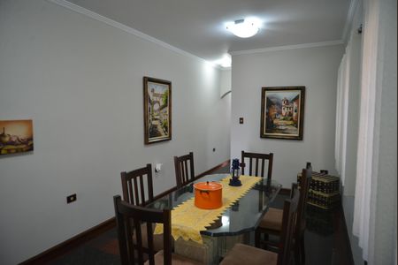 Casa à venda com 390m², 4 quartos e 6 vagasCozinha