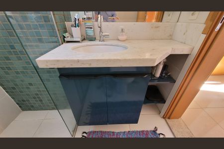 Apartamento à venda com 94m², 4 quartos e 2 vagasBanheiro Social