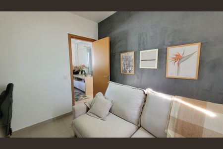 Apartamento à venda com 94m², 4 quartos e 2 vagasEscritório