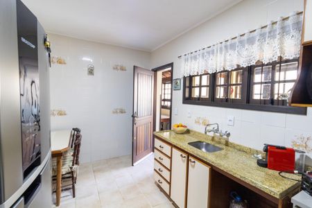 Casa à venda com 136m², 3 quartos e 2 vagasCozinha