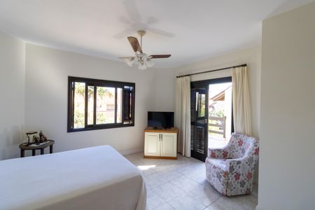 Casa à venda com 136m², 3 quartos e 2 vagasSuíte