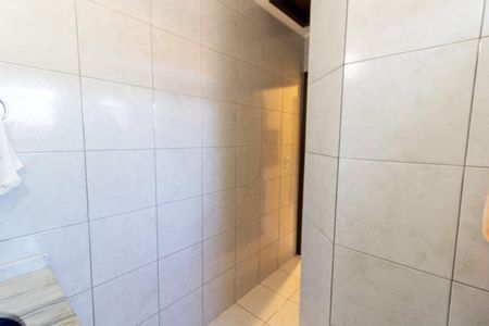 Casa à venda com 136m², 3 quartos e 2 vagasBanheiro