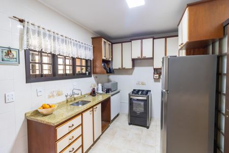 Casa à venda com 136m², 3 quartos e 2 vagasCozinha