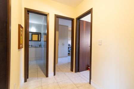 Casa à venda com 136m², 3 quartos e 2 vagasCorredor