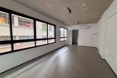 Apartamento à venda com 34m², 1 quarto e sem vaga Apartamento à venda com 34m², 1 quarto e sem vagaStudio