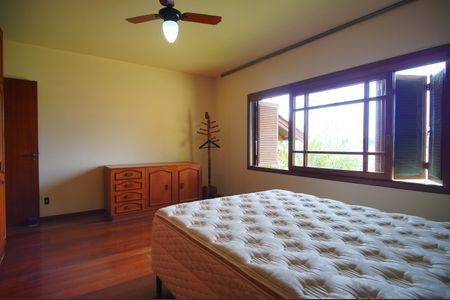 Casa para alugar com 186m², 2 quartos e 3 vagasSuíte