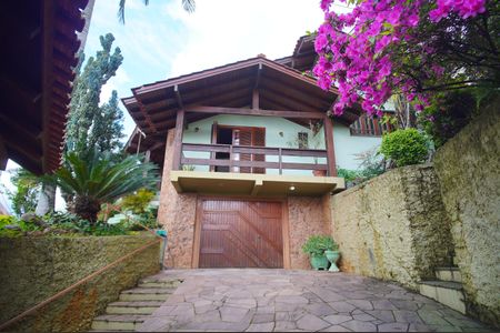 Casa para alugar com 186m², 2 quartos e 3 vagasEntrada