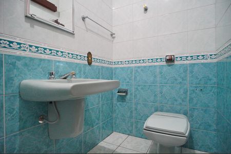 Casa para alugar com 186m², 2 quartos e 3 vagasBanheiro Social