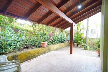 Casa para alugar com 186m², 2 quartos e 3 vagasÁrea externa