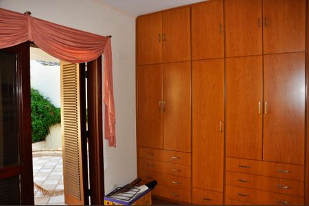 Casa à venda com 414m², 3 quartos e 4 vagas Casa à venda com 414m², 3 quartos e 4 vagasSuíte 3