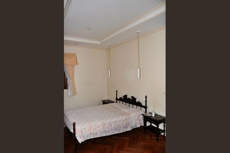 Casa à venda com 414m², 3 quartos e 4 vagas Casa à venda com 414m², 3 quartos e 4 vagasSuíte