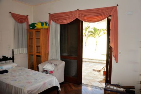 Casa à venda com 414m², 3 quartos e 4 vagas Casa à venda com 414m², 3 quartos e 4 vagasSuíte 3