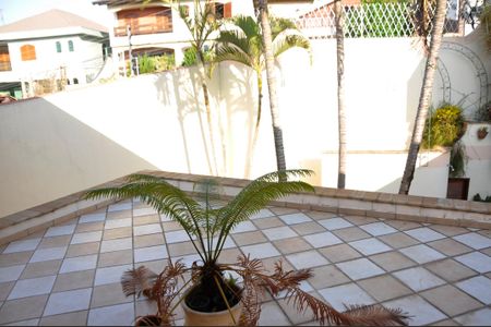 Casa à venda com 414m², 3 quartos e 4 vagas Casa à venda com 414m², 3 quartos e 4 vagasVaranda da Suíte 3