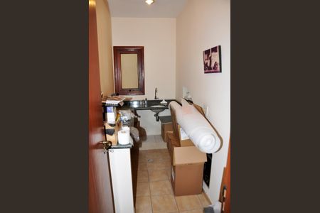 Casa à venda com 414m², 3 quartos e 4 vagas Casa à venda com 414m², 3 quartos e 4 vagasLaboratório fotográfico