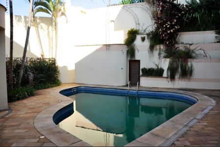 Casa à venda com 414m², 3 quartos e 4 vagas Casa à venda com 414m², 3 quartos e 4 vagasLazer