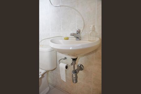 Casa à venda com 414m², 3 quartos e 4 vagas Casa à venda com 414m², 3 quartos e 4 vagasBanho Lazer