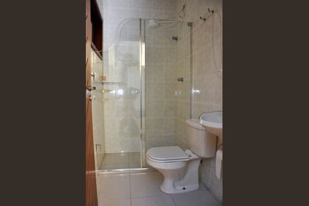 Casa à venda com 414m², 3 quartos e 4 vagas Casa à venda com 414m², 3 quartos e 4 vagasBanho Lazer