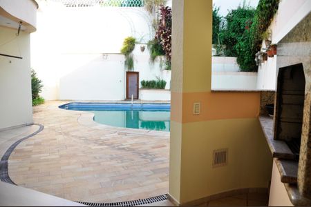 Casa à venda com 414m², 3 quartos e 4 vagas Casa à venda com 414m², 3 quartos e 4 vagasLazer