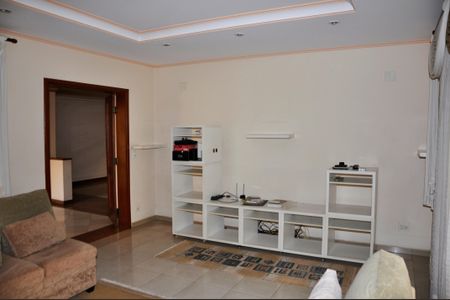 Casa à venda com 414m², 3 quartos e 4 vagas Casa à venda com 414m², 3 quartos e 4 vagasSala de Música e TV