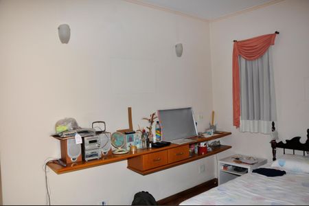 Casa à venda com 414m², 3 quartos e 4 vagas Casa à venda com 414m², 3 quartos e 4 vagasSuíte 3