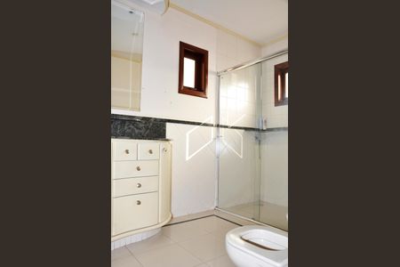 Casa à venda com 414m², 3 quartos e 4 vagas Casa à venda com 414m², 3 quartos e 4 vagasBanheiro da Suíte