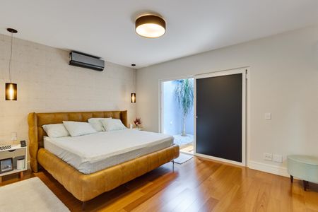 Casa à venda com 406m², 5 quartos e 4 vagasSuíte