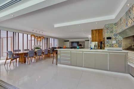 Casa à venda com 406m², 5 quartos e 4 vagasCozinha