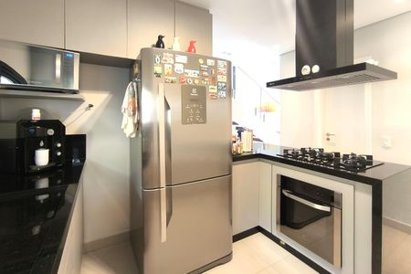 Casa de condomínio para alugar com 300m², 3 quartos e 6 vagasCozinha