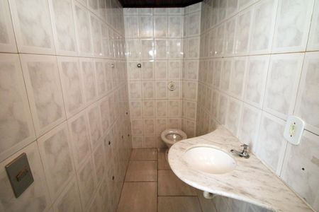 Apartamento à venda com 80m², 2 quartos e sem vagaBanheiro da Suíte