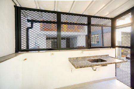 Casa para alugar com 359m², 3 quartos e 6 vagas Casa para alugar com 359m², 3 quartos e 6 vagasCozinha