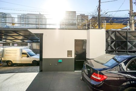 Casa para alugar com 359m², 3 quartos e 6 vagas Casa para alugar com 359m², 3 quartos e 6 vagasVista da sala de estar