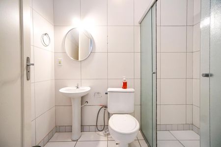 Casa para alugar com 359m², 3 quartos e 6 vagas Casa para alugar com 359m², 3 quartos e 6 vagasBanheiro social