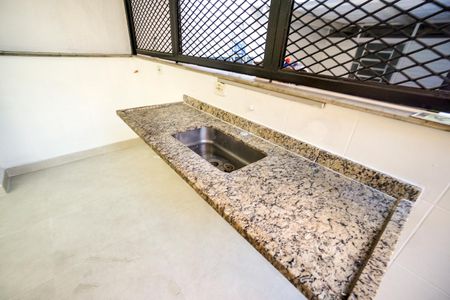 Casa para alugar com 359m², 3 quartos e 6 vagas Casa para alugar com 359m², 3 quartos e 6 vagasPia