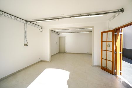 Casa para alugar com 359m², 3 quartos e 6 vagas Casa para alugar com 359m², 3 quartos e 6 vagasSala de estar