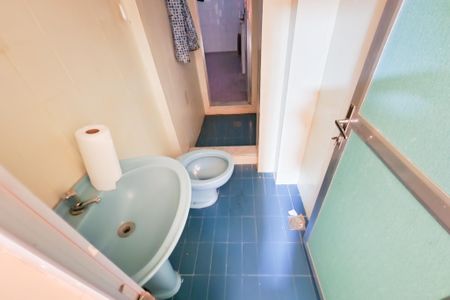 Casa à venda com 121m², 2 quartos e 1 vaga Casa à venda com 121m², 2 quartos e 1 vagaBanheiro Social 2