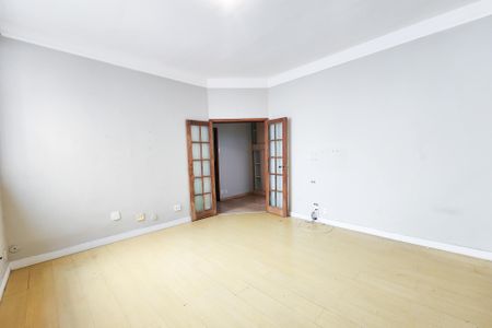 Casa à venda com 121m², 2 quartos e 1 vaga Casa à venda com 121m², 2 quartos e 1 vagaSala