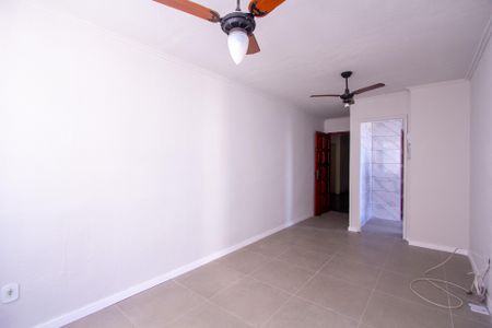 Sala de apartamento para alugar com 2 quartos, 45m² em Porto Novo, São Gonçalo