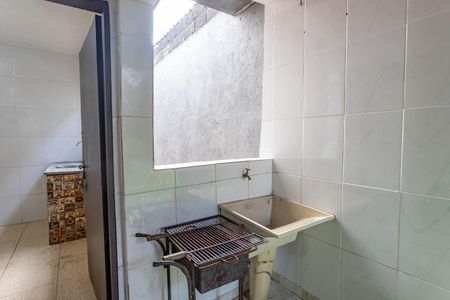 Casa à venda com 100m², 2 quartos e 1 vagaCasa 1 - Área de serviço