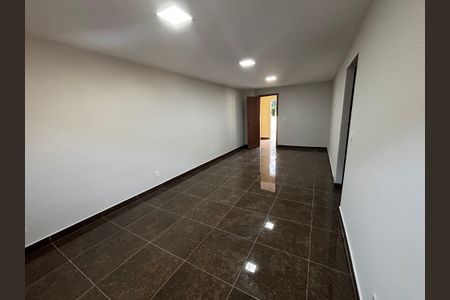 Casa de condomínio para alugar com 400m², 4 quartos e 2 vagasSuite 4