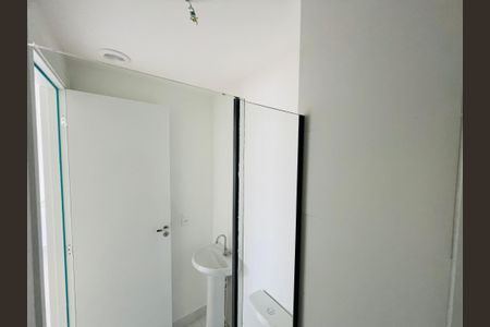 Apartamento para alugar com 32m², 2 quartos e sem vagaBanheiro