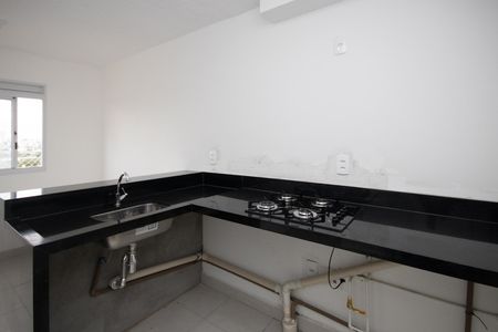 Sala / Cozinha  de apartamento para alugar com 2 quartos, 32m² em Vila Maria, São Paulo