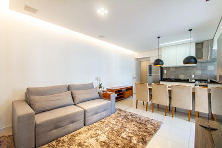 Sala de apartamento à venda com 2 quartos, 65m² em Lourdes, Belo Horizonte