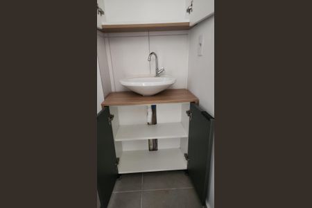 Apartamento para alugar com 25m², 1 quarto e sem vaga Apartamento para alugar com 25m², 1 quarto e sem vagaBanheiro