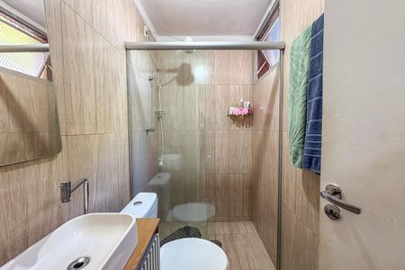 Apartamento à venda com 56m², 2 quartos e 1 vaga Apartamento à venda com 56m², 2 quartos e 1 vagaBanheiro